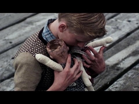 Viðrar vel til loftárása [Official Video]